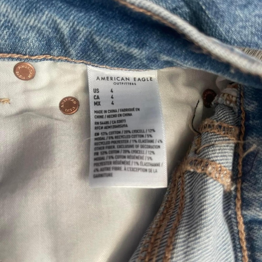 Brand new American Eagle “mom shorts”